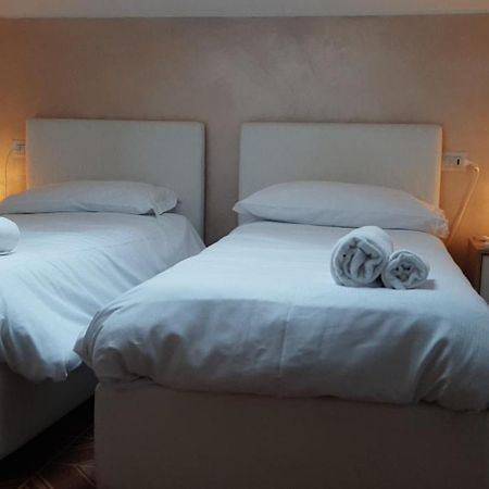 Camere Porto Vecchio Con Parcheggio A Pochi Passi Dal Castello Malcesine Ngoại thất bức ảnh