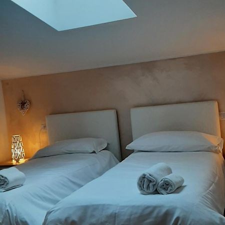 Camere Porto Vecchio Con Parcheggio A Pochi Passi Dal Castello Malcesine Ngoại thất bức ảnh