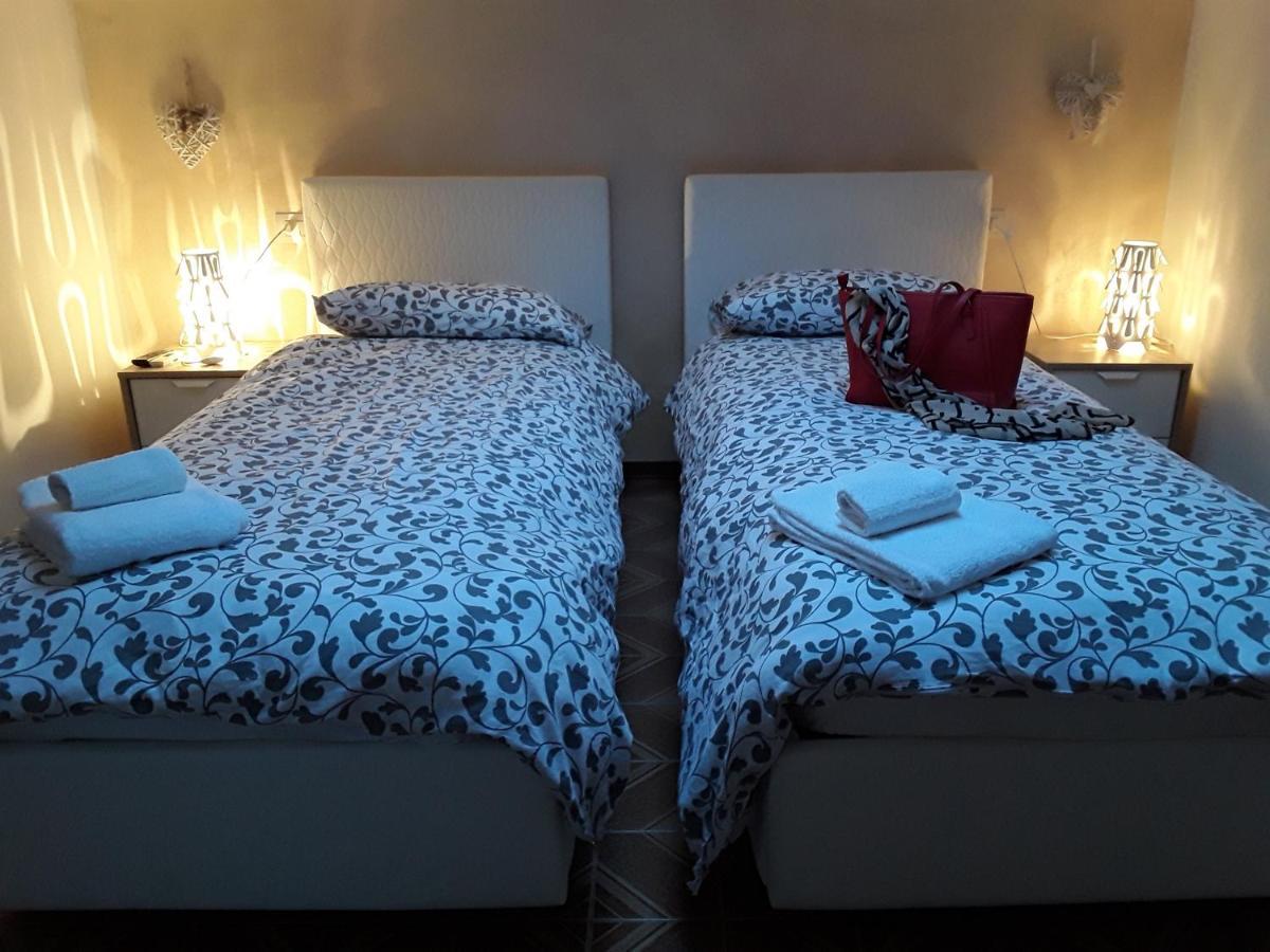 Camere Porto Vecchio Con Parcheggio A Pochi Passi Dal Castello Malcesine Ngoại thất bức ảnh
