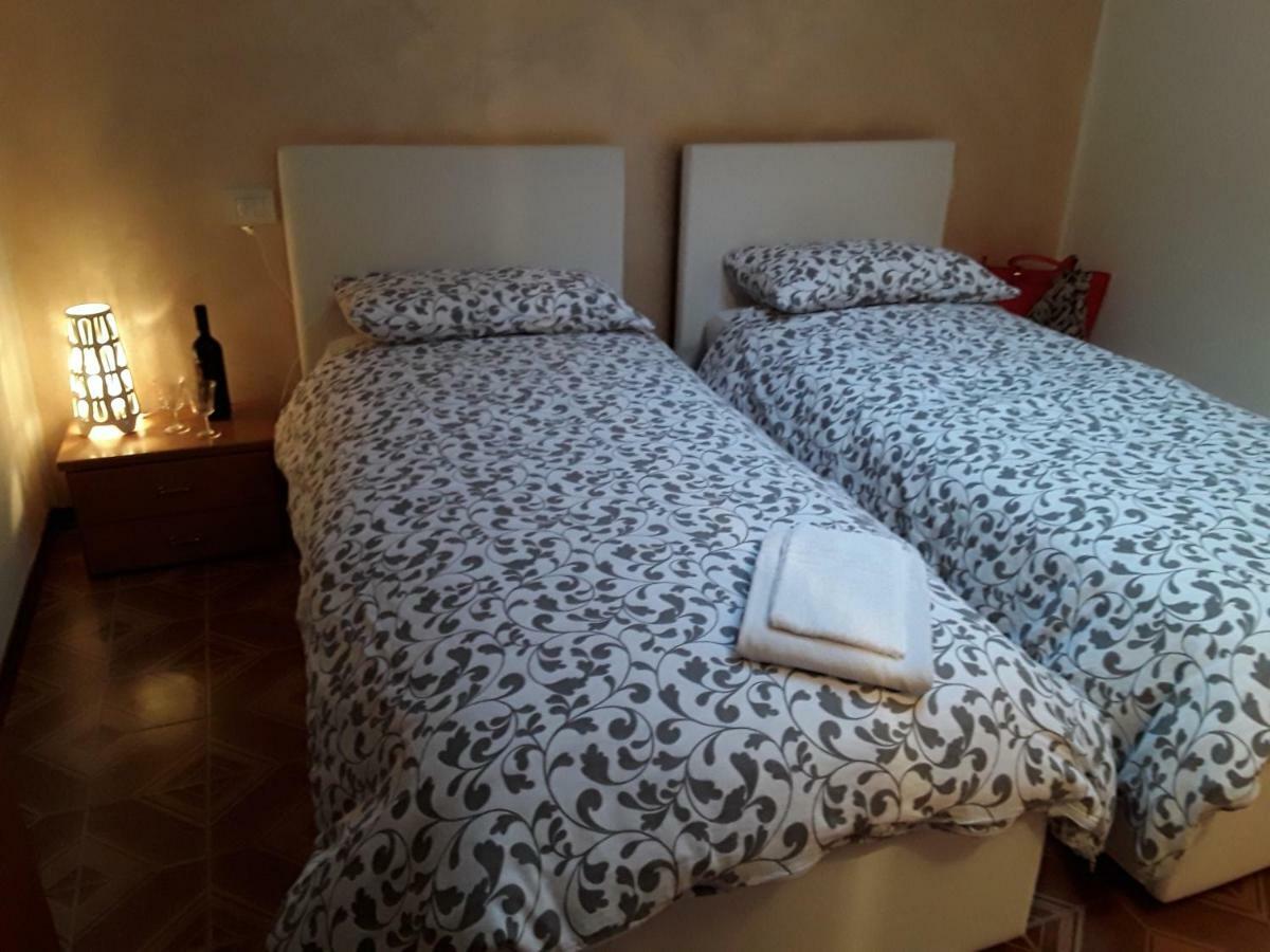 Camere Porto Vecchio Con Parcheggio A Pochi Passi Dal Castello Malcesine Ngoại thất bức ảnh