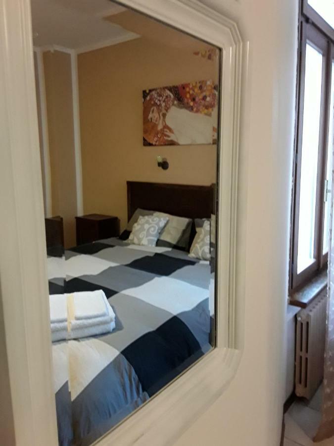 Camere Porto Vecchio Con Parcheggio A Pochi Passi Dal Castello Malcesine Ngoại thất bức ảnh